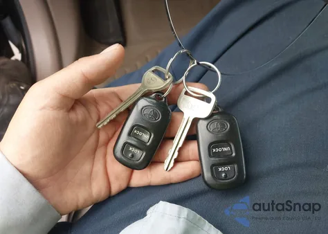 2000 Toyota Camry Le из США, поврежденный, VIN JT2BG22K3Y0438756